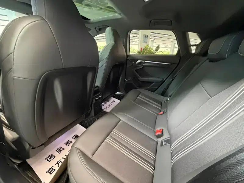 Audi A3 2024 Sportback 35 TFSI RS Package (Sports Edition) — миниатюра 19