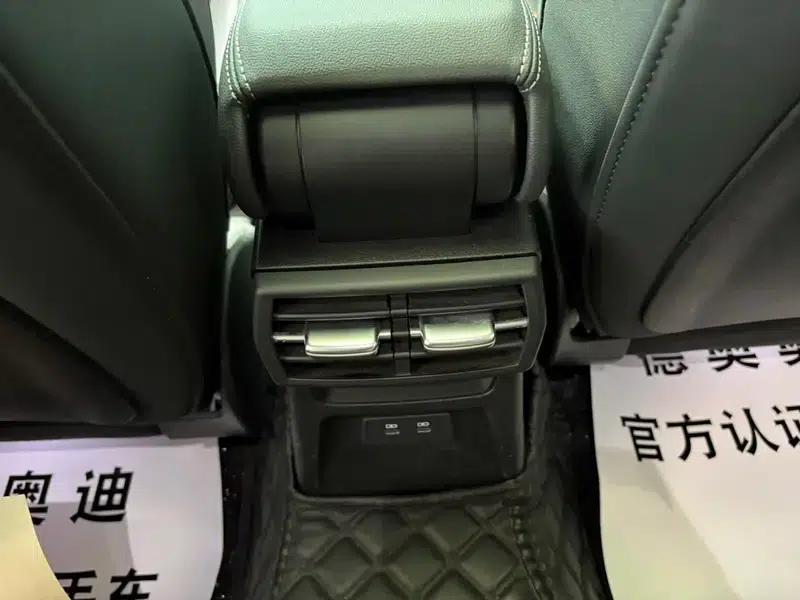 Audi A3 2024 Sportback 35 TFSI RS Package (Sports Edition) — миниатюра 9