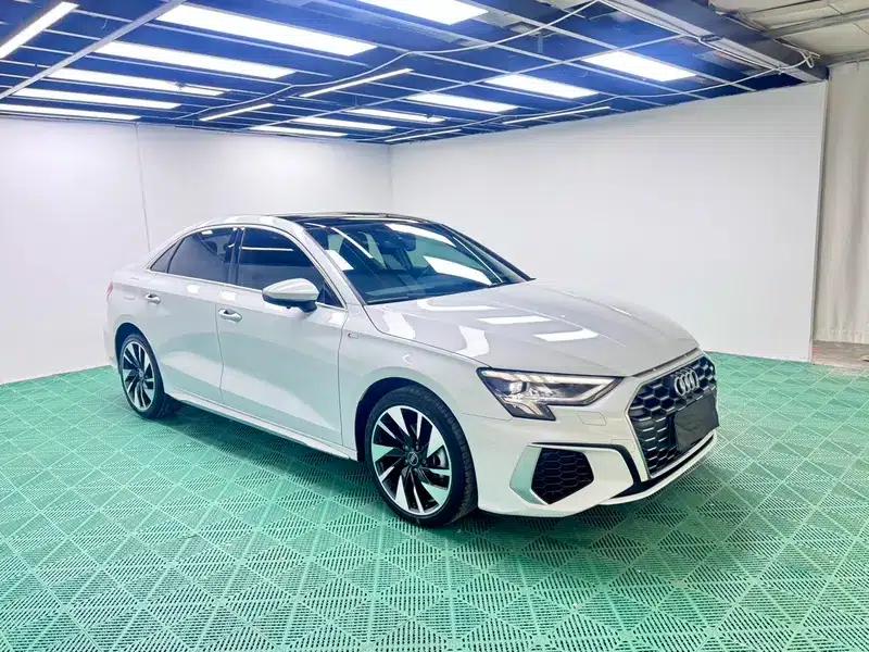2023 Audi A3 A3L Limousine 35 TFSI Fashion Sport — миниатюра 3