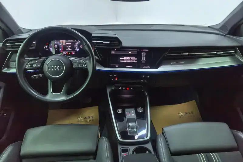 Audi A3 2024 Sportback 35 TFSI Fashion Sport — миниатюра 11