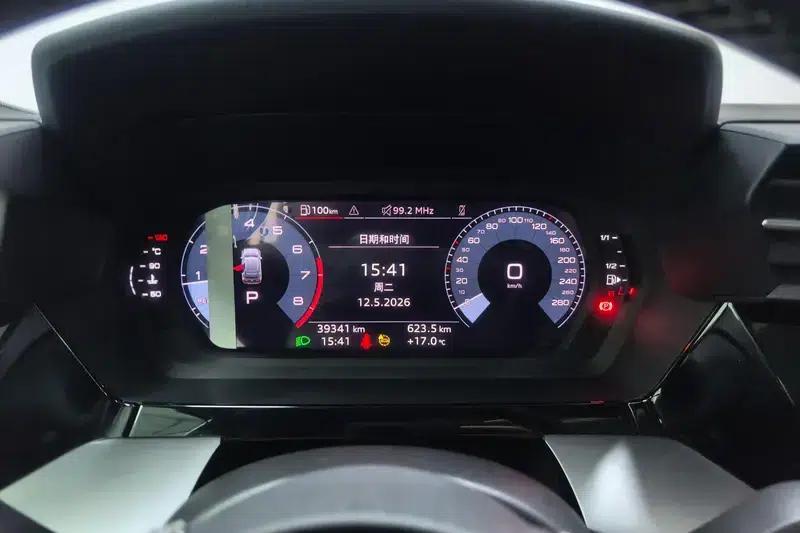 Audi A3 2024 Sportback 35 TFSI Fashion Sport — миниатюра 13