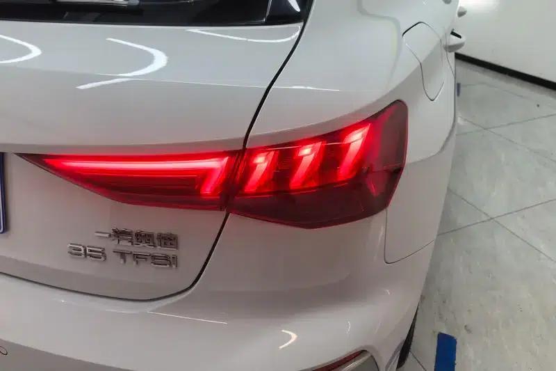 Audi A3 2024 Sportback 35 TFSI Fashion Sport — миниатюра 9