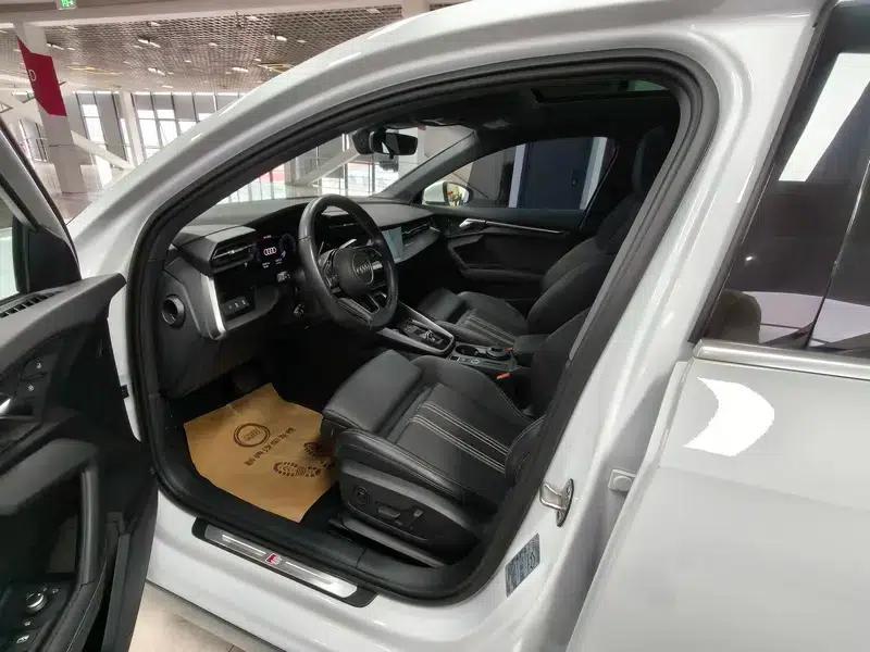 Audi A3 2022 Sportback 35 TFSI Fashion Sport — миниатюра 14