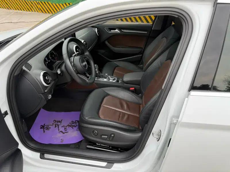 Audi A3 2018 30th Anniversary Edition Limousine 35 TFSI Fashion Model — миниатюра 11