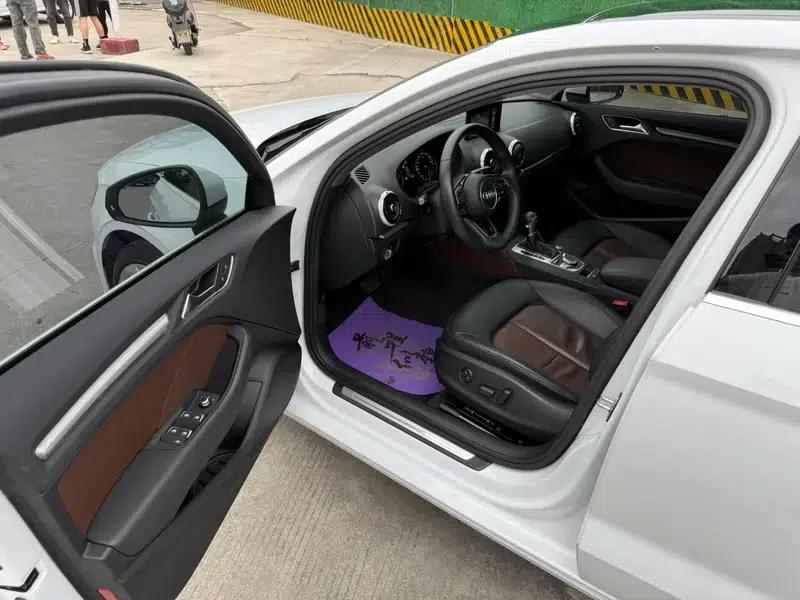 Audi A3 2018 30th Anniversary Edition Limousine 35 TFSI Fashion Model — миниатюра 15