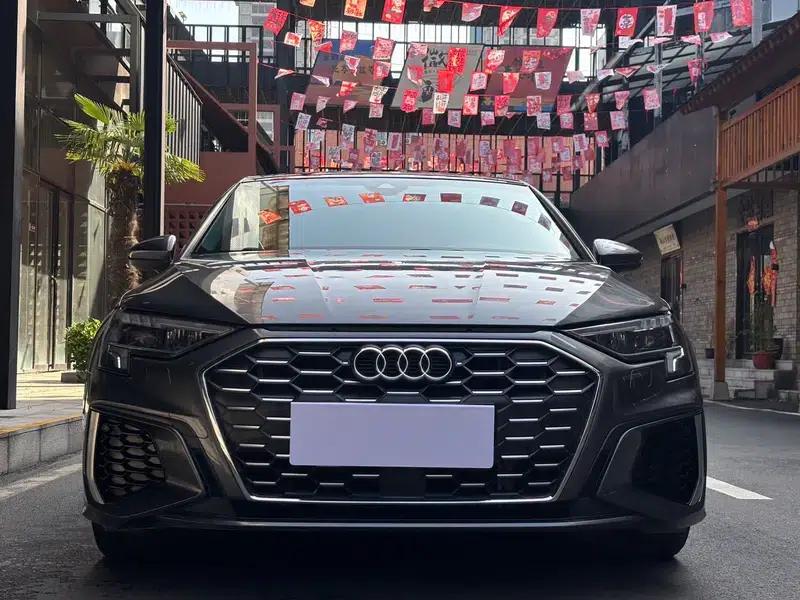 Audi A3 2024 Sportback 35 TFSI Fashion Sport — миниатюра 2