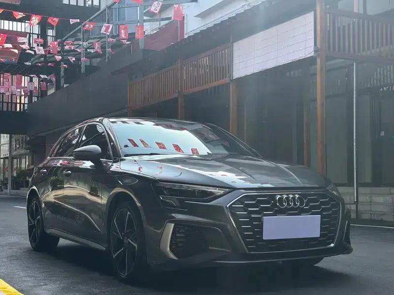 Audi A3 2024 Sportback 35 TFSI Fashion Sport — миниатюра 3