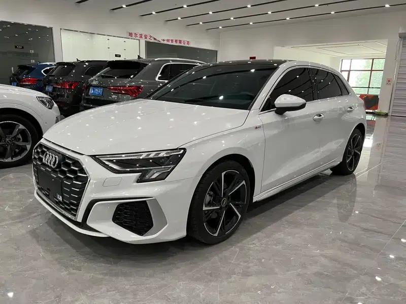Audi A3 2021 Sportback 35 TFSI Fashion Sport — миниатюра 1