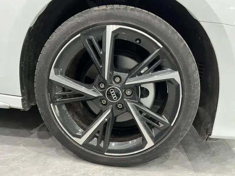 Audi A3 2021 Sportback 35 TFSI Fashion Sport — миниатюра 11