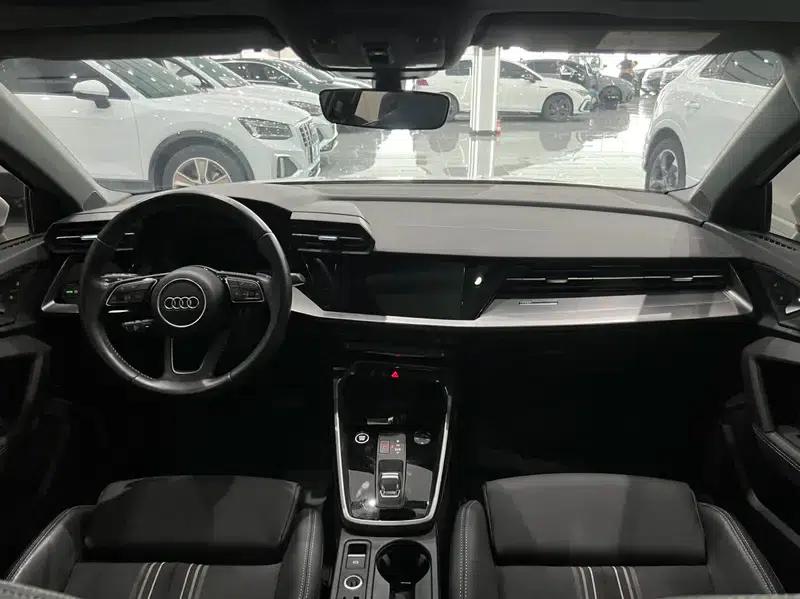 Audi A3 2021 Sportback 35 TFSI Fashion Sport — миниатюра 13