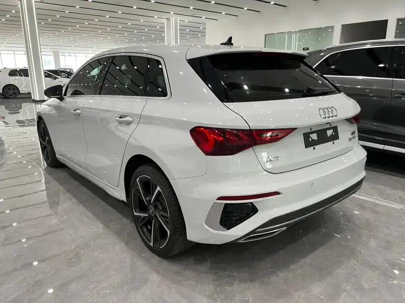 Audi A3 2021 Sportback 35 TFSI Fashion Sport — миниатюра 4