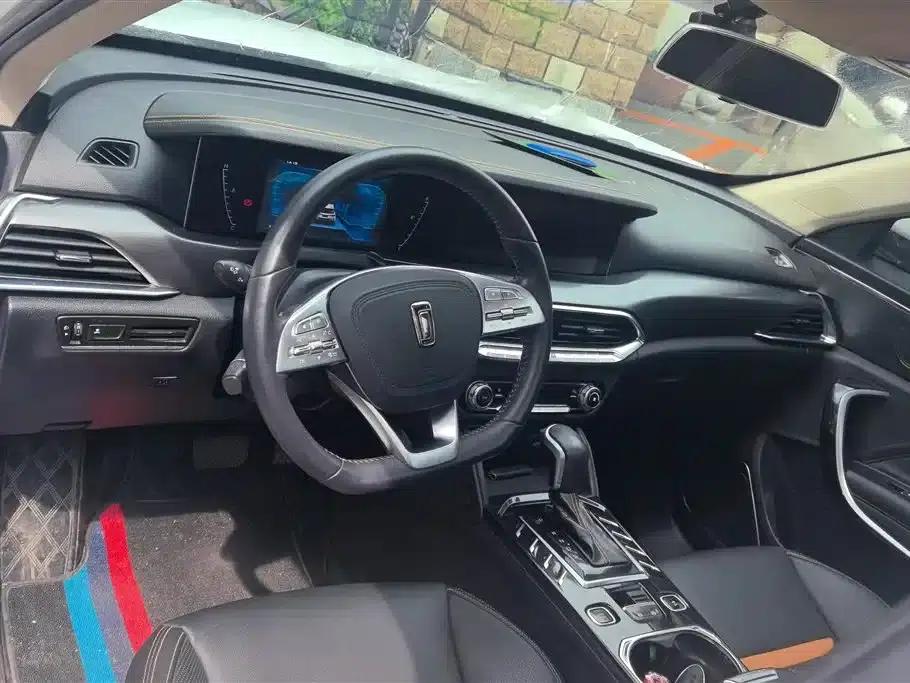 Bestune T77 2019 Facelift 230 TID Automatic Luxury Model (National V Emission Standard) — миниатюра 12