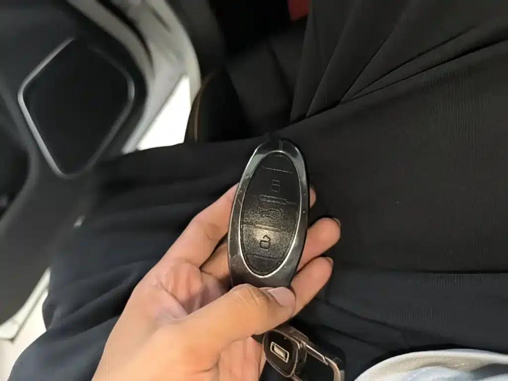Bestune T77 2023 1.5T Automatic Luxury Edition — миниатюра 9