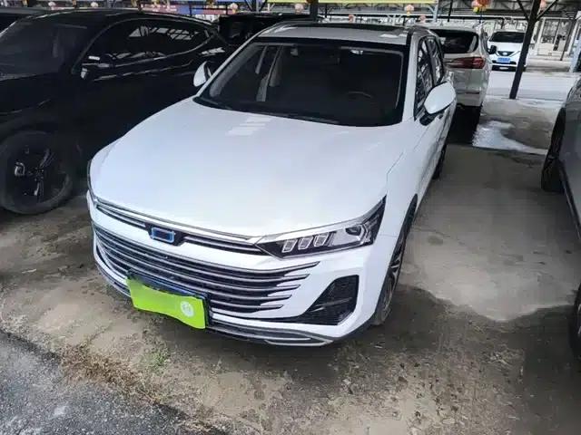 Bestune T77 2023 1.5T Automatic Luxury Edition