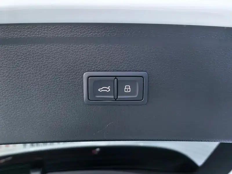 Audi Q5L 2022 Facelift 45T Luxury Elegance — миниатюра 12