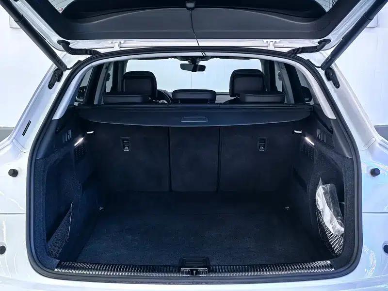 Audi Q5L 2022 Facelift 45T Luxury Elegance — миниатюра 23