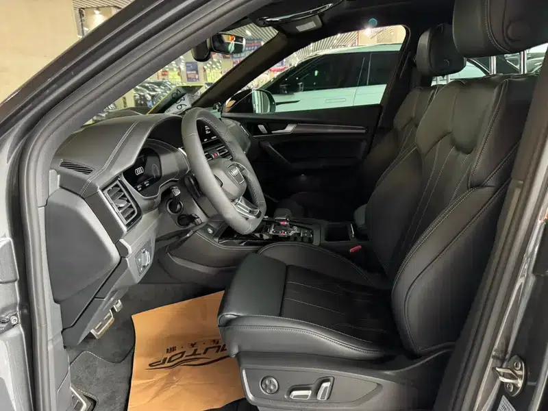 Audi Q5L 2024 40TFSI Luxury Dynamic — миниатюра 7