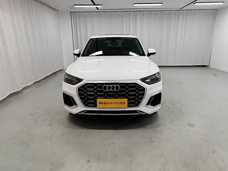 Audi Q5L 2022 2.0T Automatic AWD 5-seater Factory Custom Edition — миниатюра 2