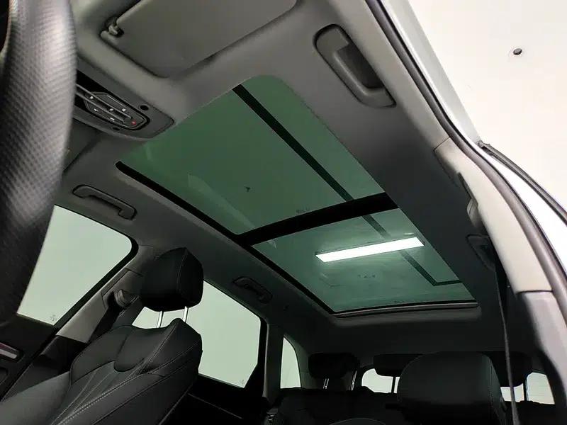 Audi Q5L 2022 2.0T Automatic AWD 5-seater Factory Custom Edition — миниатюра 19