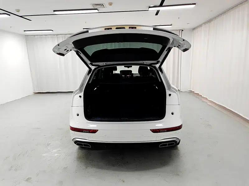 Audi Q5L 2022 2.0T Automatic AWD 5-seater Factory Custom Edition — миниатюра 20