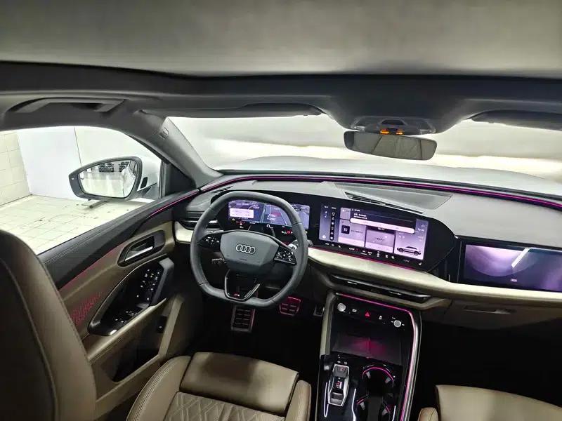 Audi Q5L 2026 2.0T Exclusive Edition for Million Users — миниатюра 14