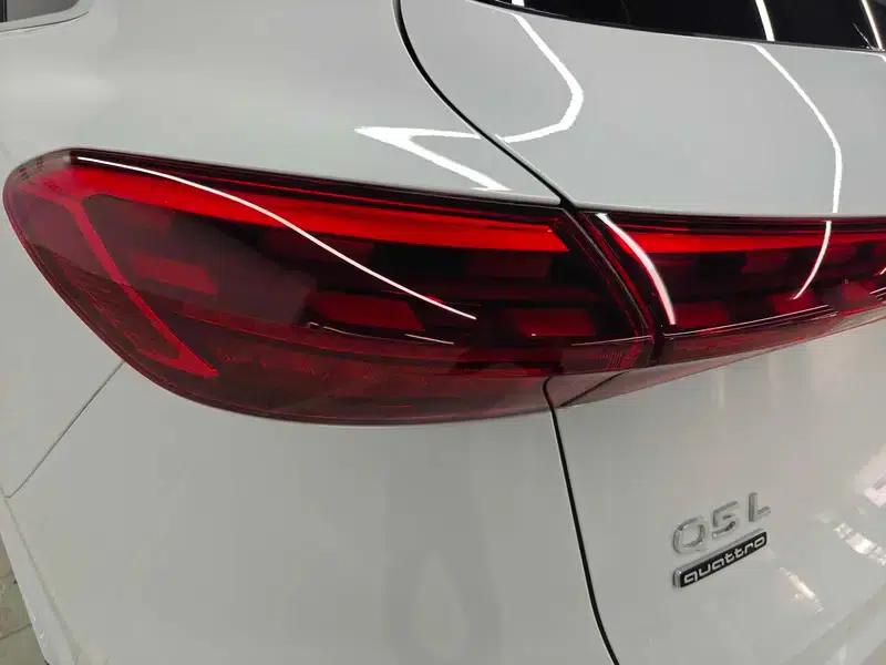 Audi Q5L 2026 2.0T Exclusive Edition for Million Users — миниатюра 9