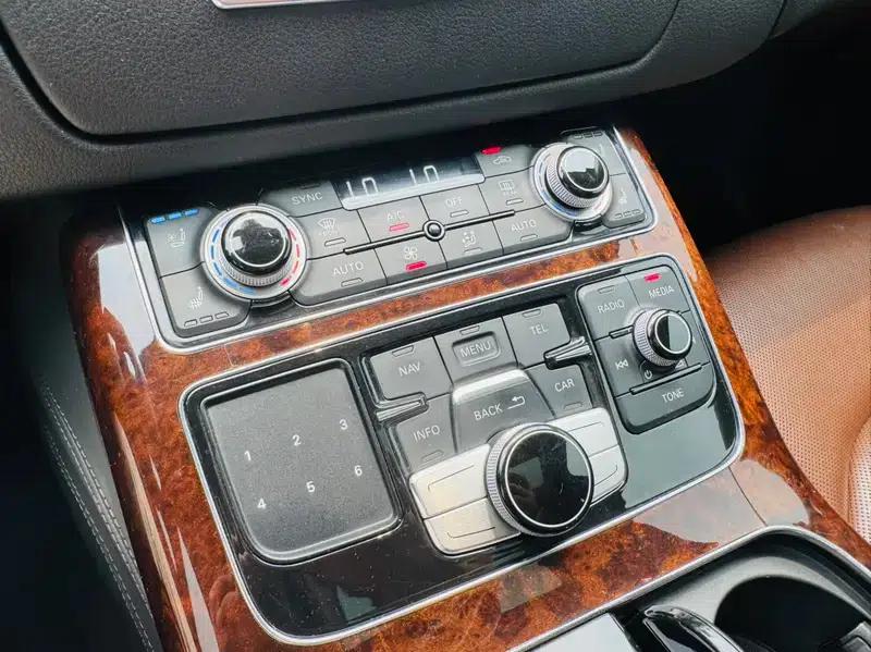2013 Audi A8 A8L 45 TFSI quattro Luxury — миниатюра 10