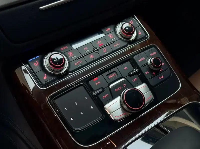 2011 Audi A8 A8L 3.0 TFSI quattro Luxury (245kW) — миниатюра 13