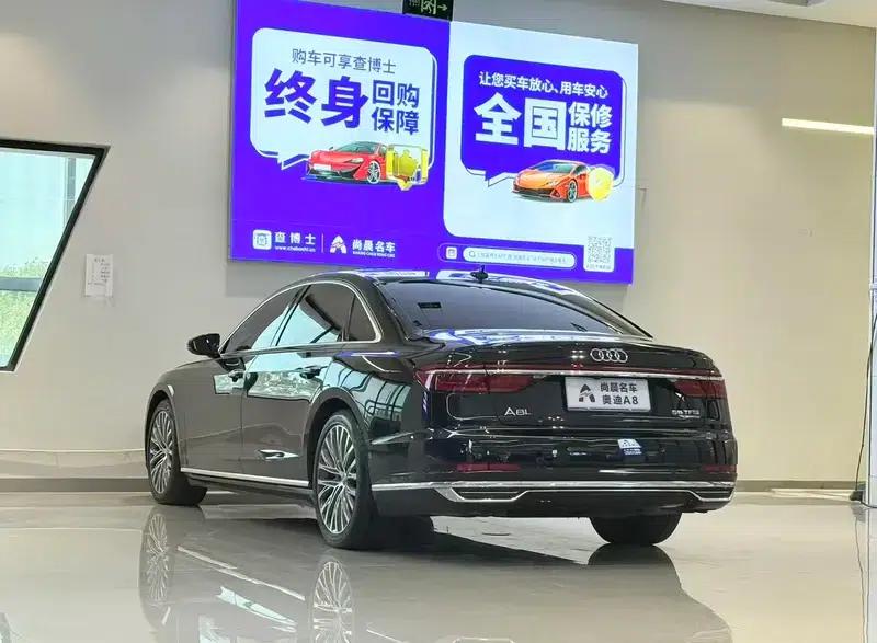 2019 Audi A8 A8L 50 TFSI quattro Luxury — миниатюра 4