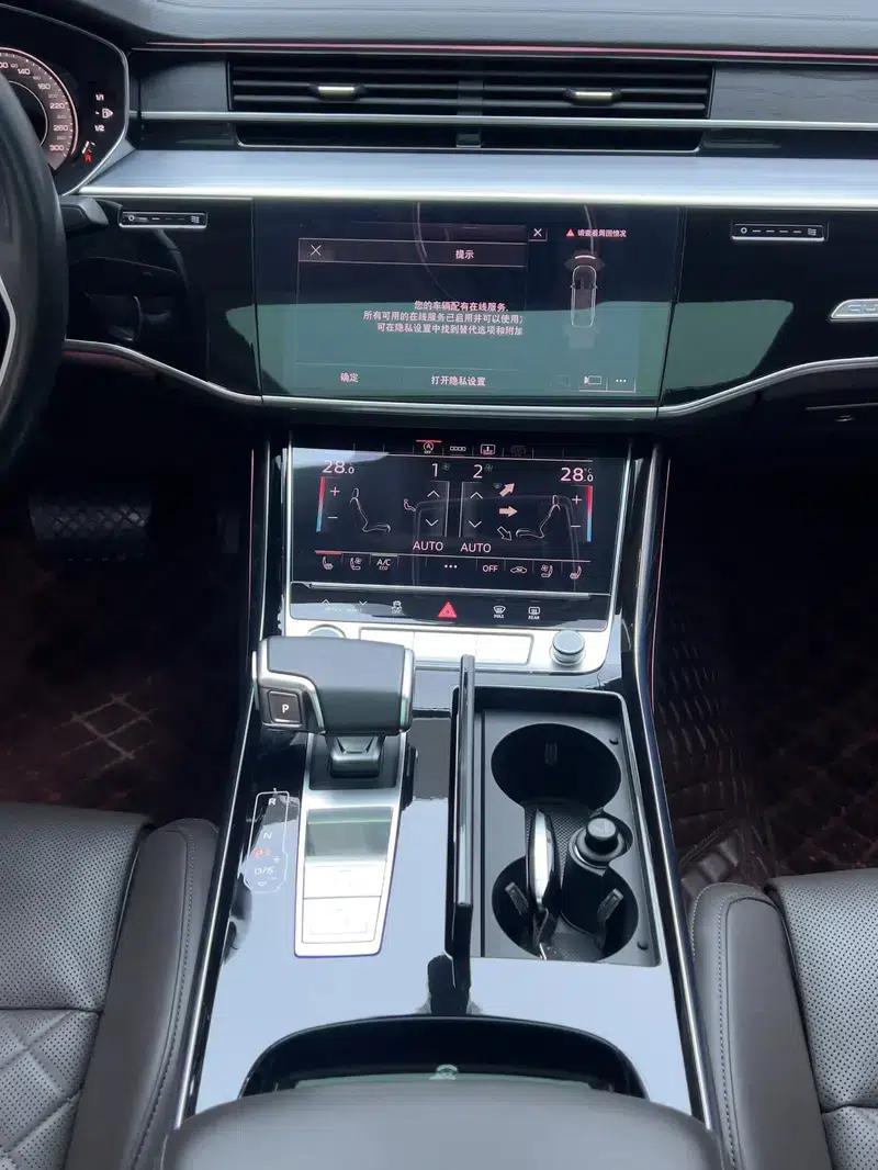 2022 Audi A8 A8L 50 TFSI quattro Comfort Edition — миниатюра 12