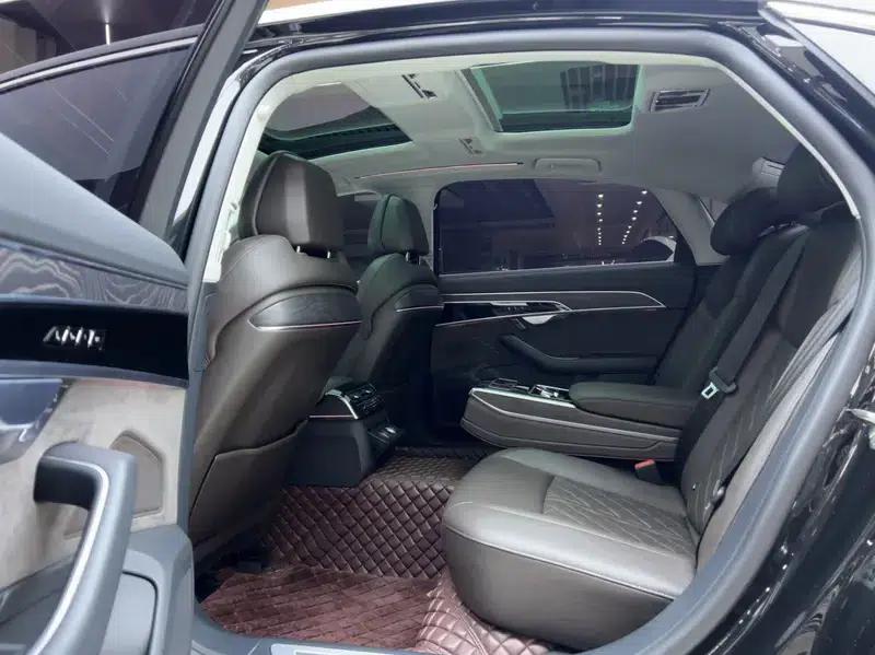 2022 Audi A8 A8L 50 TFSI quattro Comfort Edition — миниатюра 17