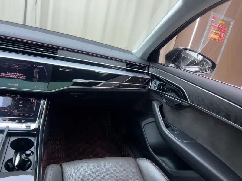 2022 Audi A8 A8L 50 TFSI quattro Comfort Edition — миниатюра 9