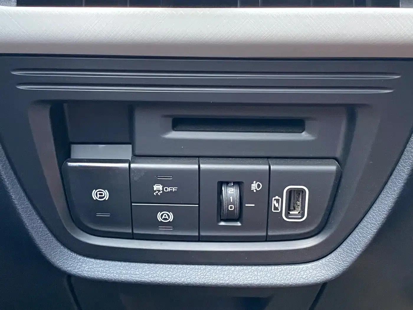 Bestune NAT 2023 PRO Comfort Travel Edition 425km — миниатюра 23