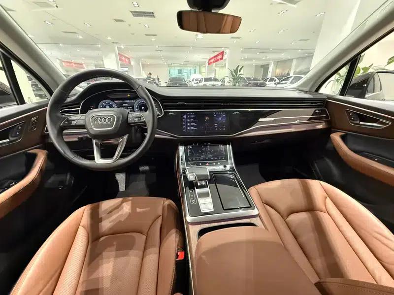 Audi Q7 2025 55 TFSI quattro S line Sport — миниатюра 11