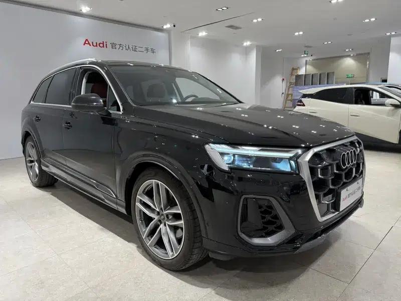 Audi Q7 2025 55 TFSI quattro S line Sport — миниатюра 3