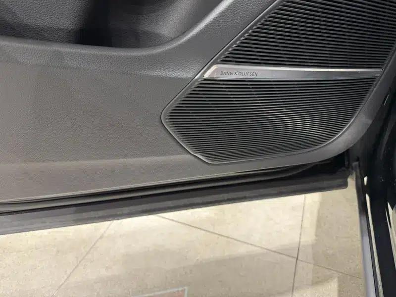 Audi Q7 2025 55 TFSI quattro S line Sport — миниатюра 10