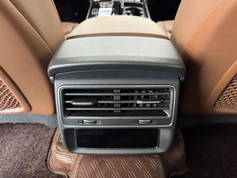 Audi Q7 2021 55 TFSI quattro S line Sport — миниатюра 11