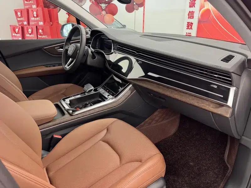 Audi Q7 2021 55 TFSI quattro S line Sport — миниатюра 24