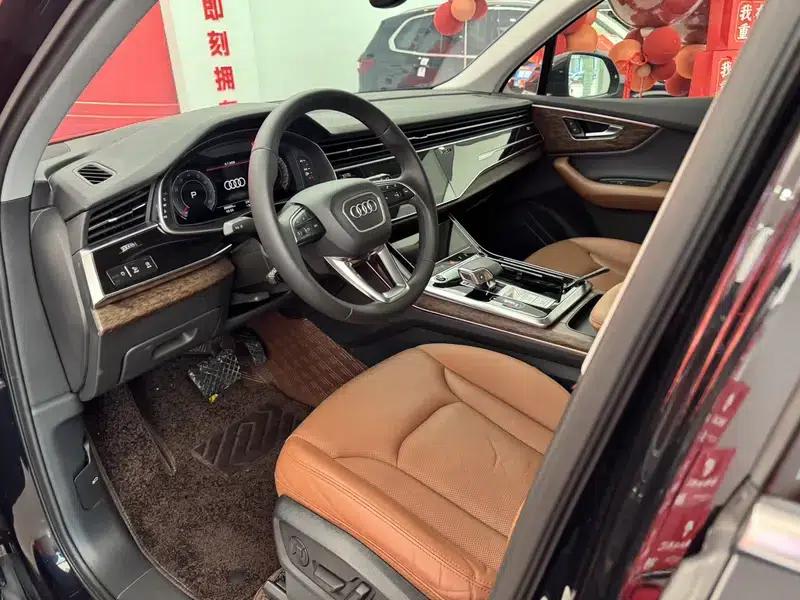 Audi Q7 2021 55 TFSI quattro S line Sport — миниатюра 27