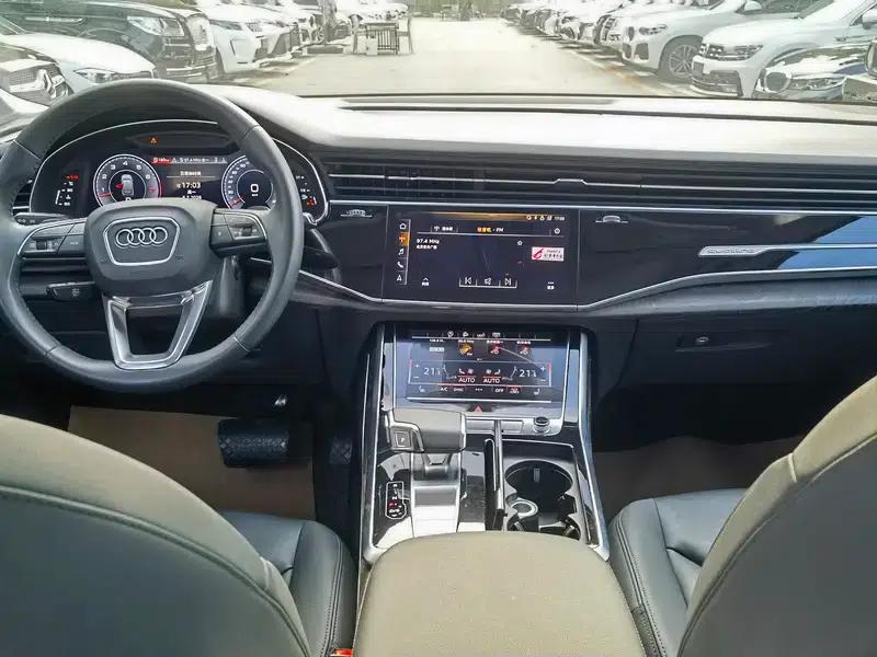 Audi Q7 2020 55 TFSI quattro S line Sport — миниатюра 11