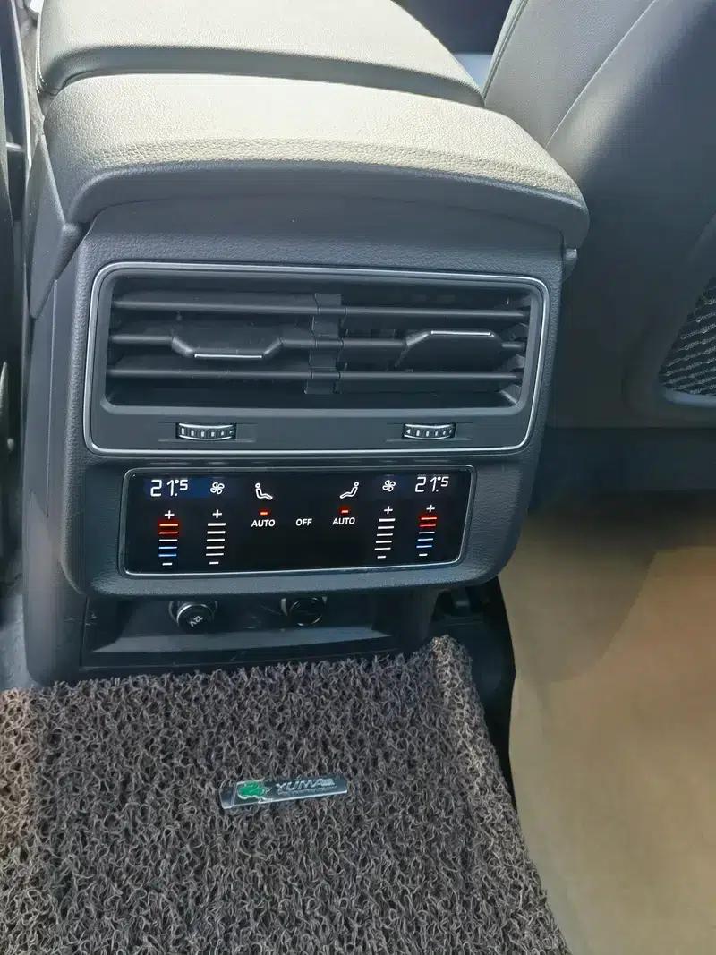 Audi Q7 2020 55 TFSI quattro S line Sport — миниатюра 12