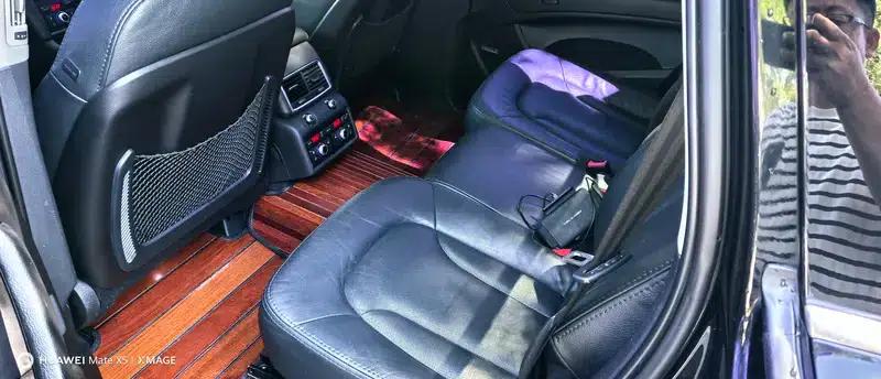 Audi Q7 2010 3.6 FSI quattro Base Model — миниатюра 13