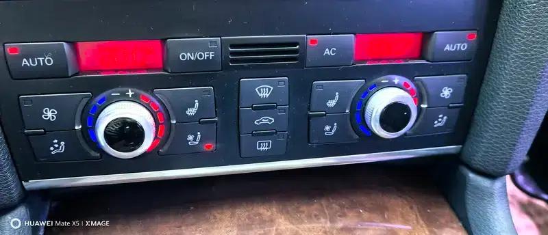 Audi Q7 2010 3.6 FSI quattro Base Model — миниатюра 8