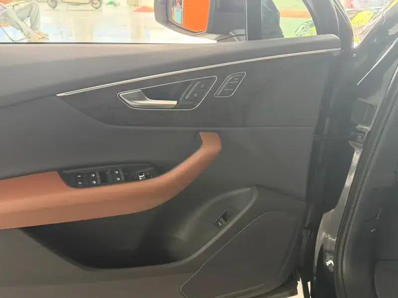 Audi Q7 2020 55 TFSI quattro S line Sport — миниатюра 16