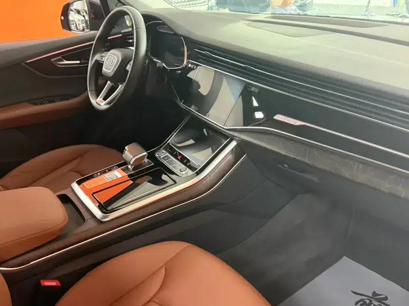 Audi Q7 2020 55 TFSI quattro S line Sport — миниатюра 9