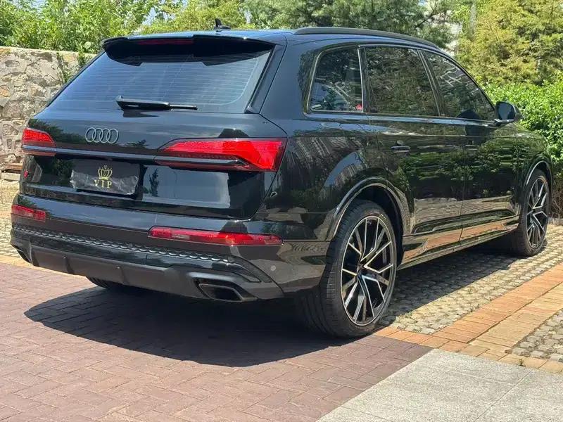 Audi Q7 2025 55 TFSI quattro S line Black Knight Edition — миниатюра 4