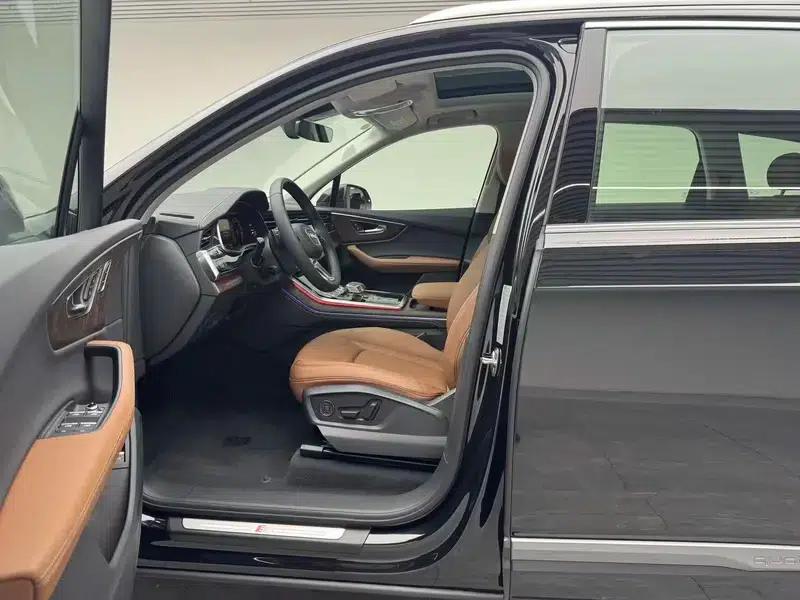 Audi Q7 2025 55 TFSI quattro S line Sport — миниатюра 17