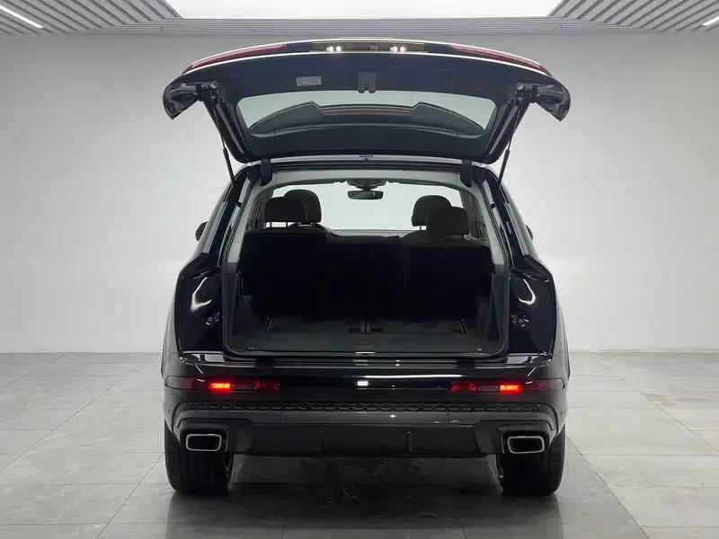 Audi Q7 2025 55 TFSI quattro S line Sport — миниатюра 20