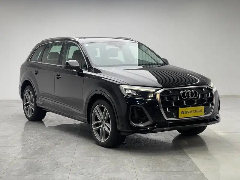 Audi Q7 2025 55 TFSI quattro S line Sport — миниатюра 3