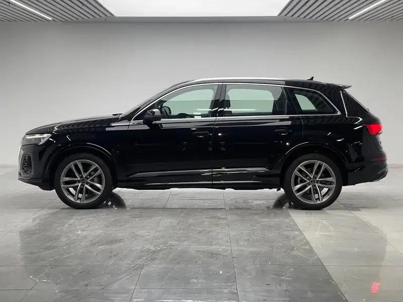 Audi Q7 2025 55 TFSI quattro S line Sport — миниатюра 4